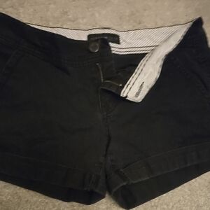 Black Jean Shorts with Relaxed Fit and Textured Fabric